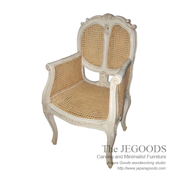 Lilly Carving Rattan Chair